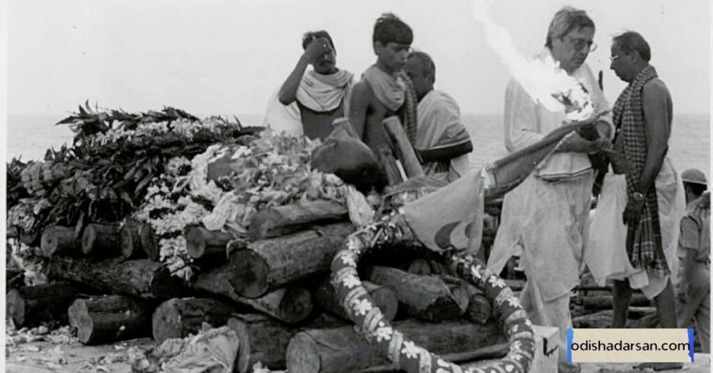 Biju Patnaik Death Rituals by Son Naveen Patnaik